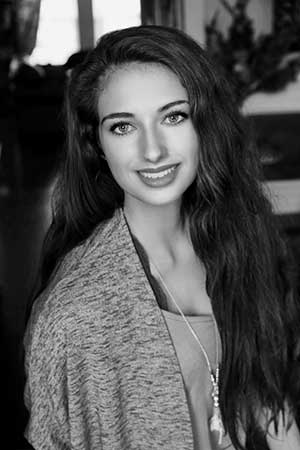kat-associate-photographer-pic